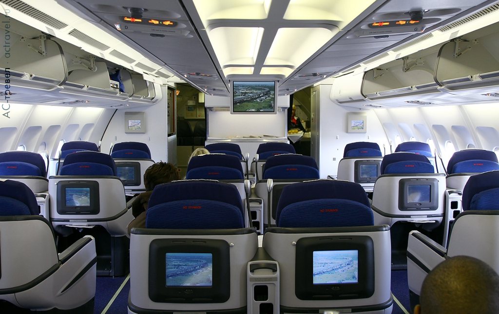 Салон Airbus A330