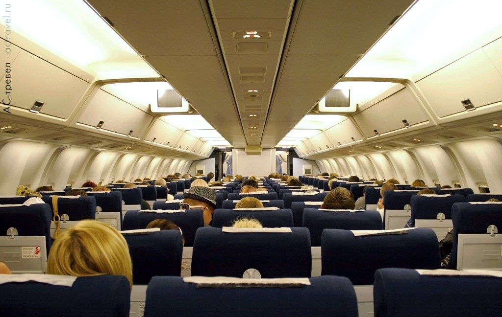 Салон Boeing 767