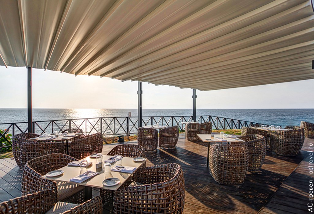 Ресторан в отеле Grand Lido Negril