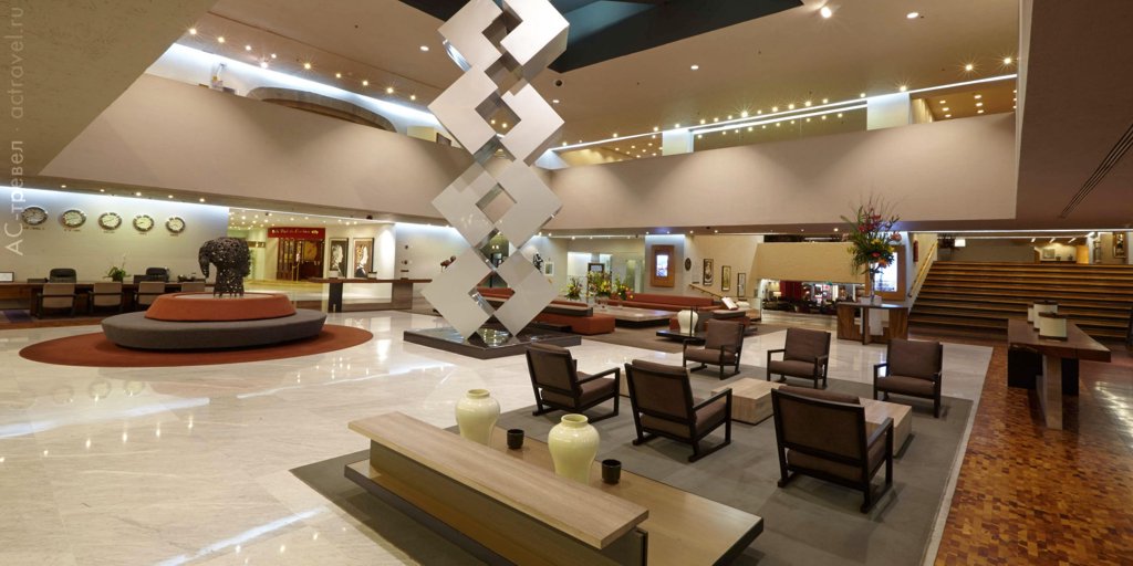 Отель Sheraton Maria Isabel